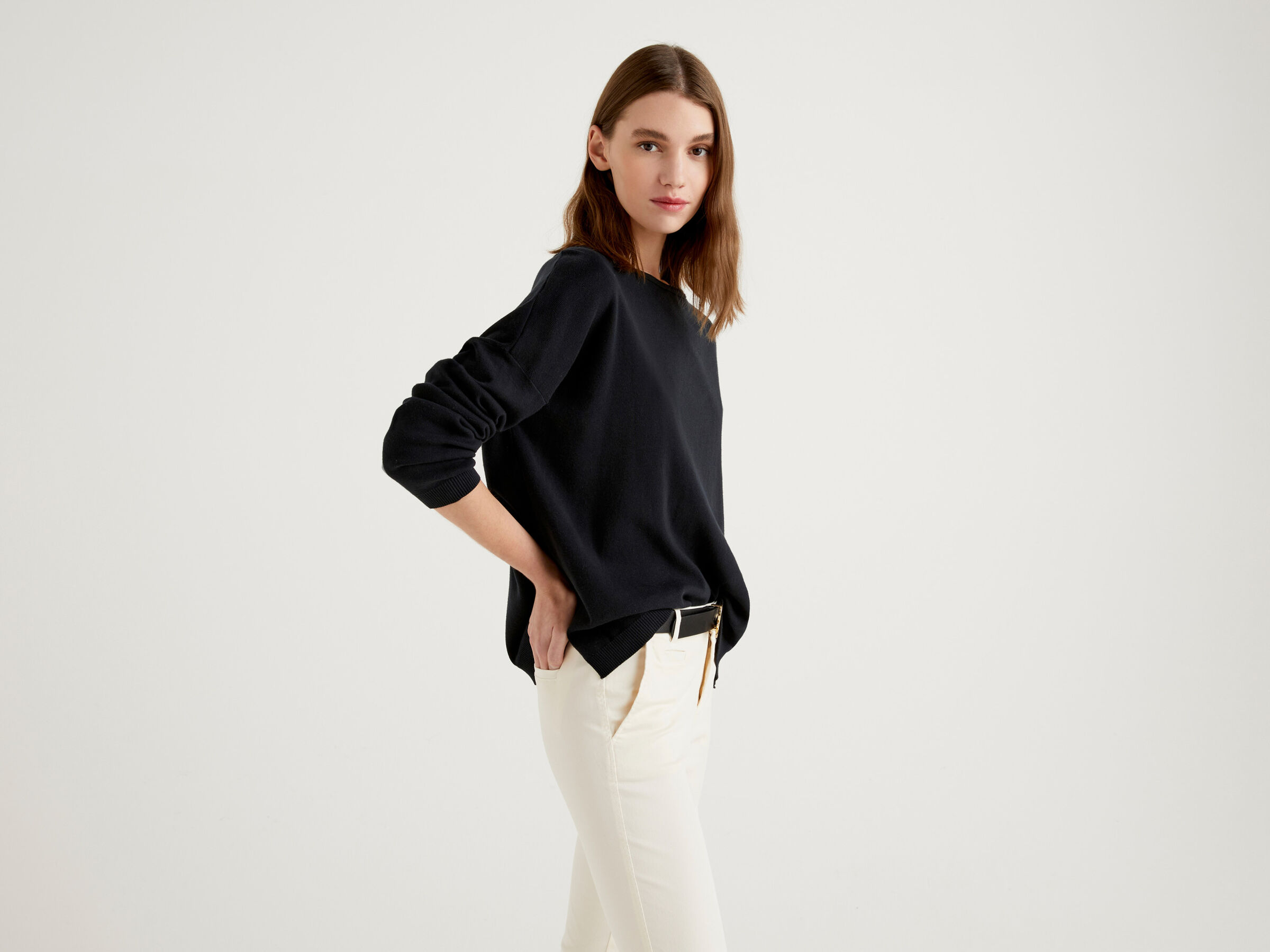 Cotton sweater with round neck image number 3