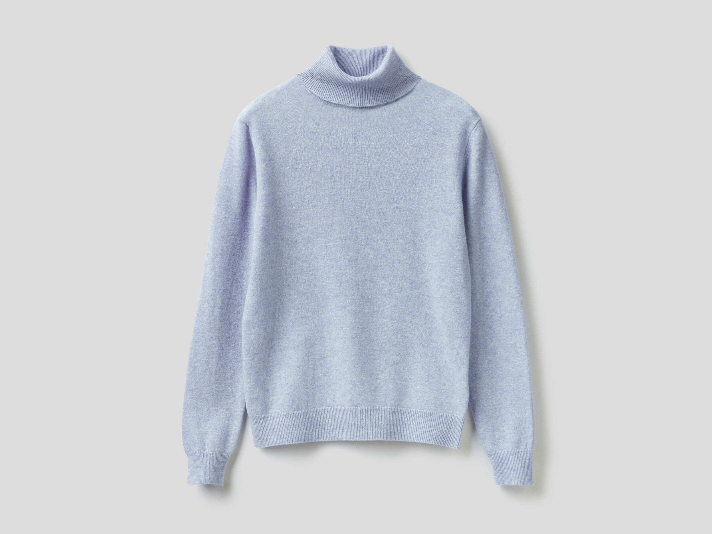 Baby blue turtleneck top sweater