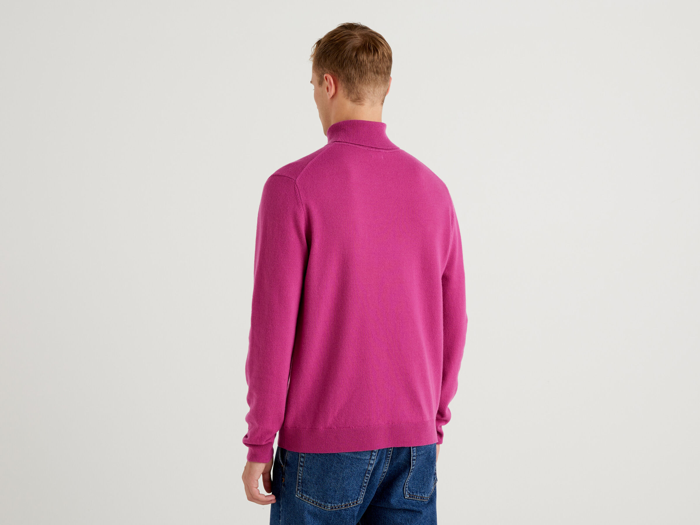 Turtleneck in pure virgin wool image number 2