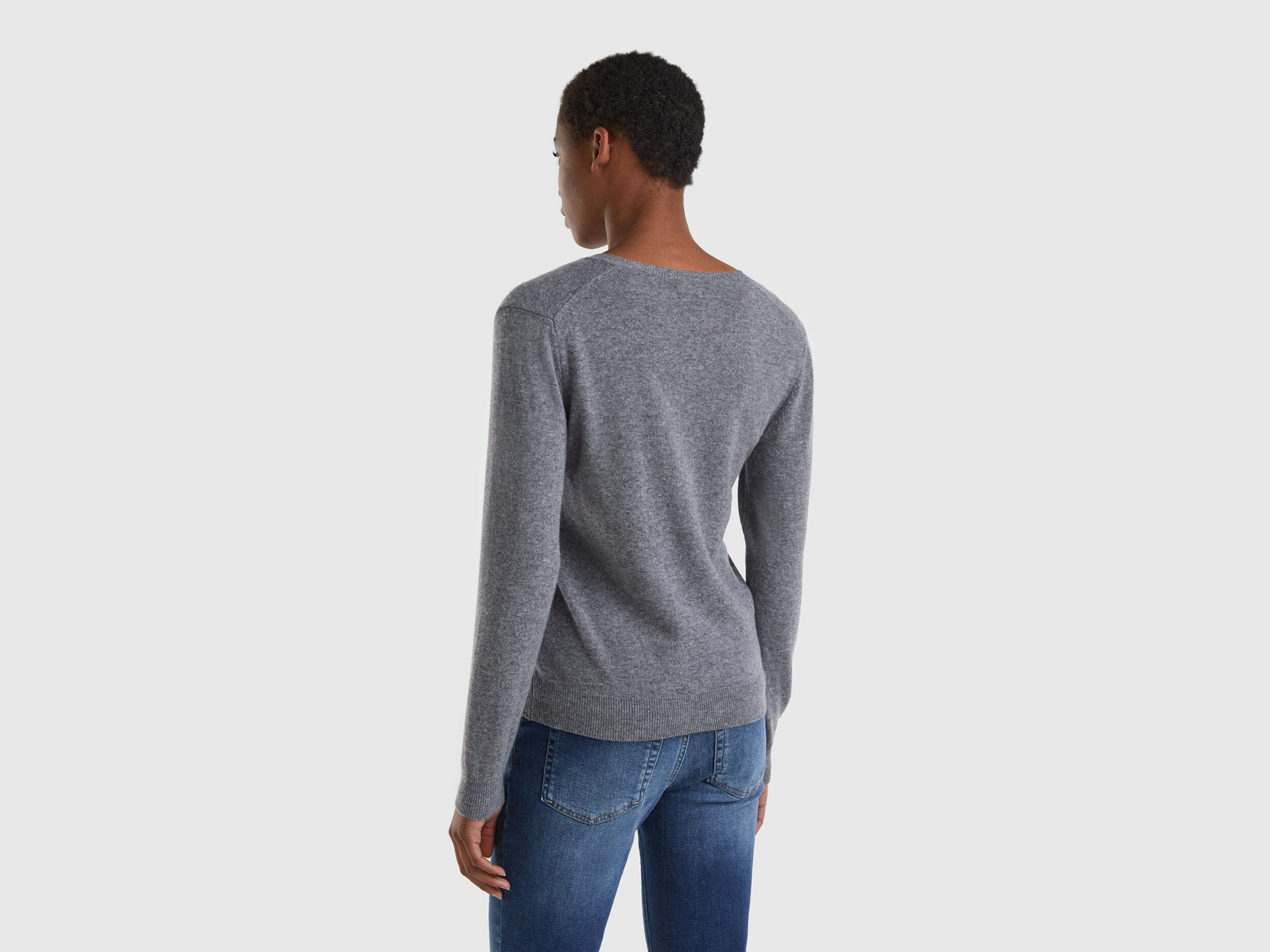 Gray V neck sweater in pure Merino wool