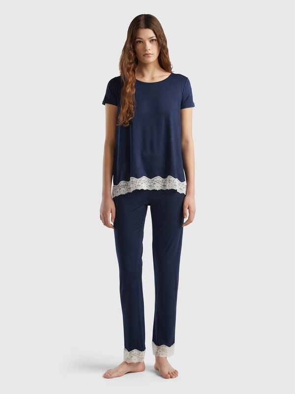 Trousers with lace details Women