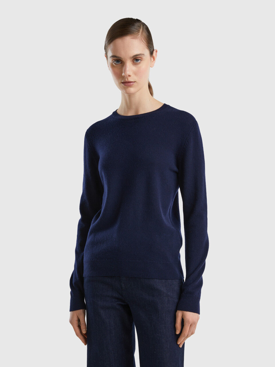 Dark blue crew neck sweater in Merino wool