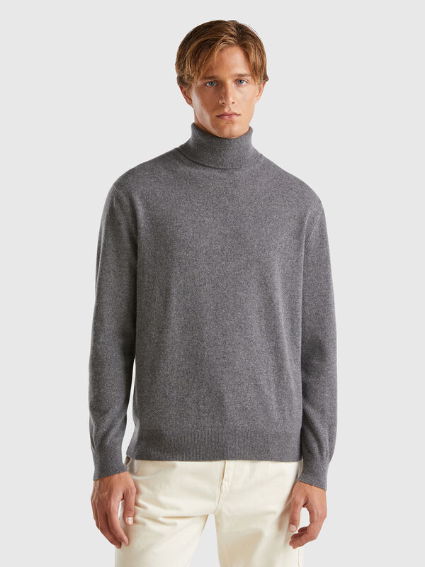 Dark gray turtleneck in pure cashmere Men