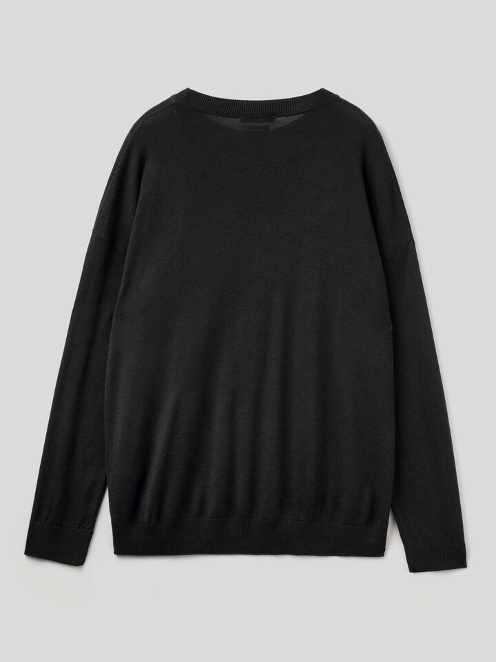 Relaxed boxy fit sweater image number 2
