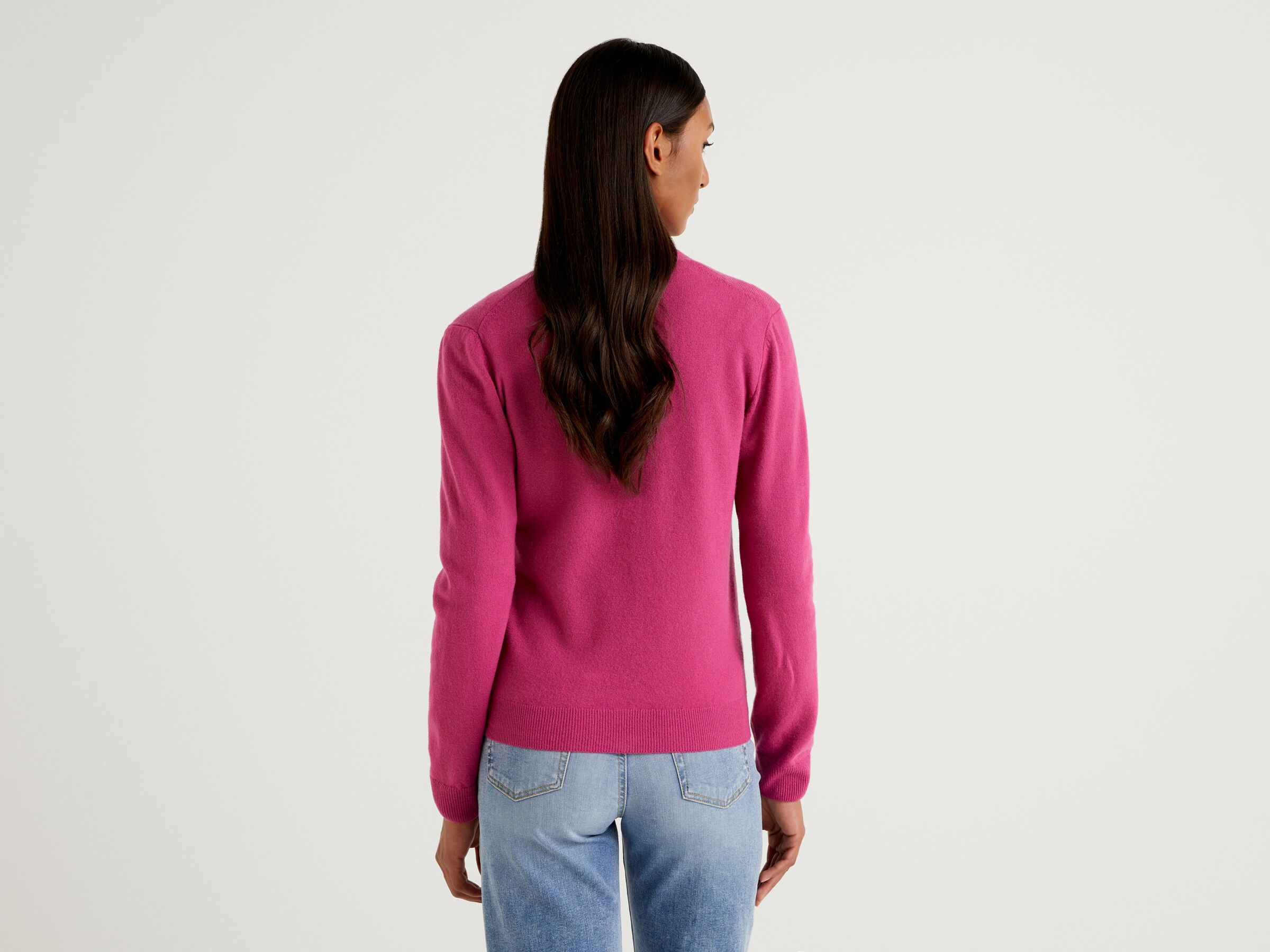 V-neck cardigan in pure virgin wool image number 2