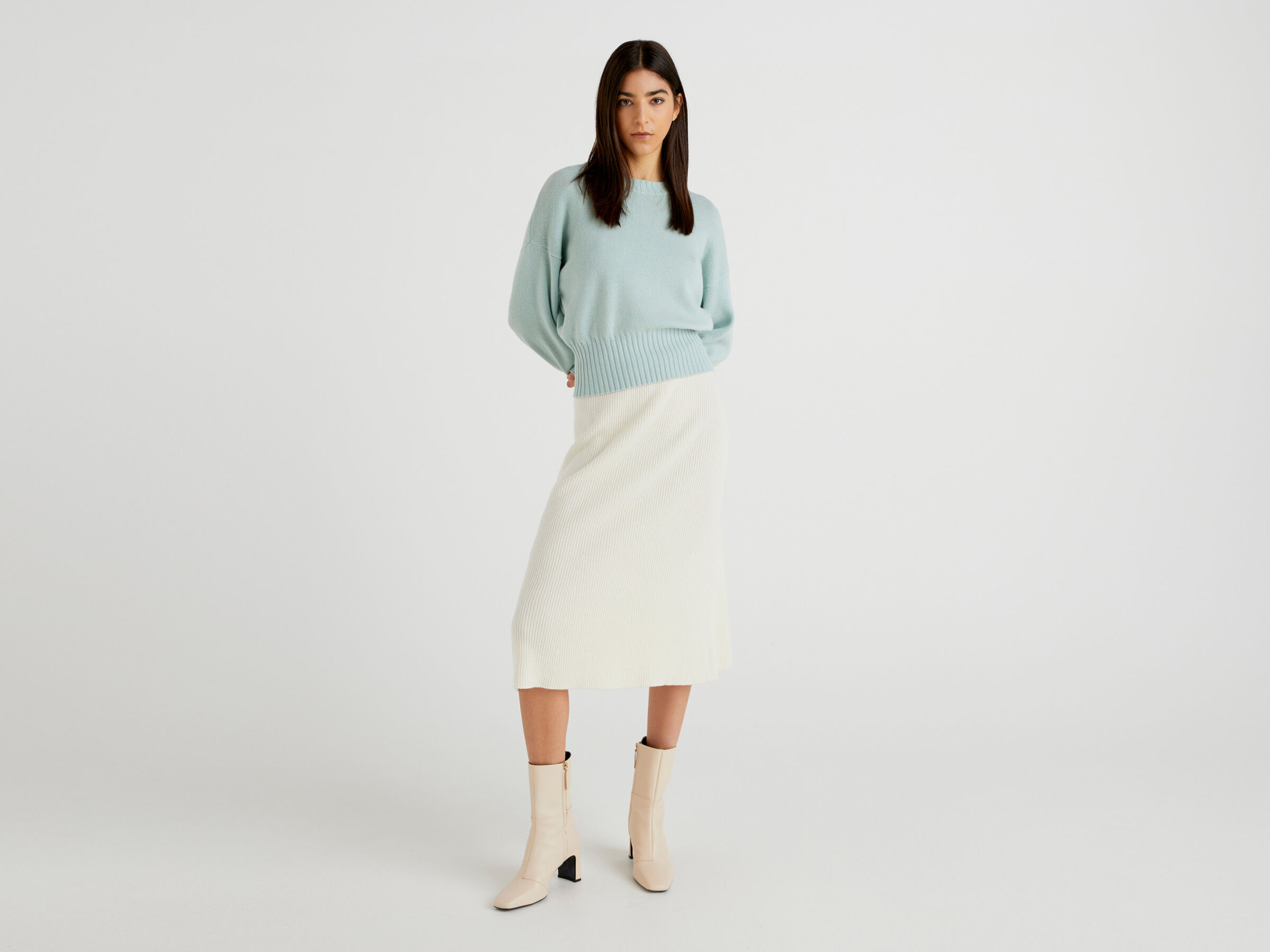 Midi skirt in linen blend image number 3