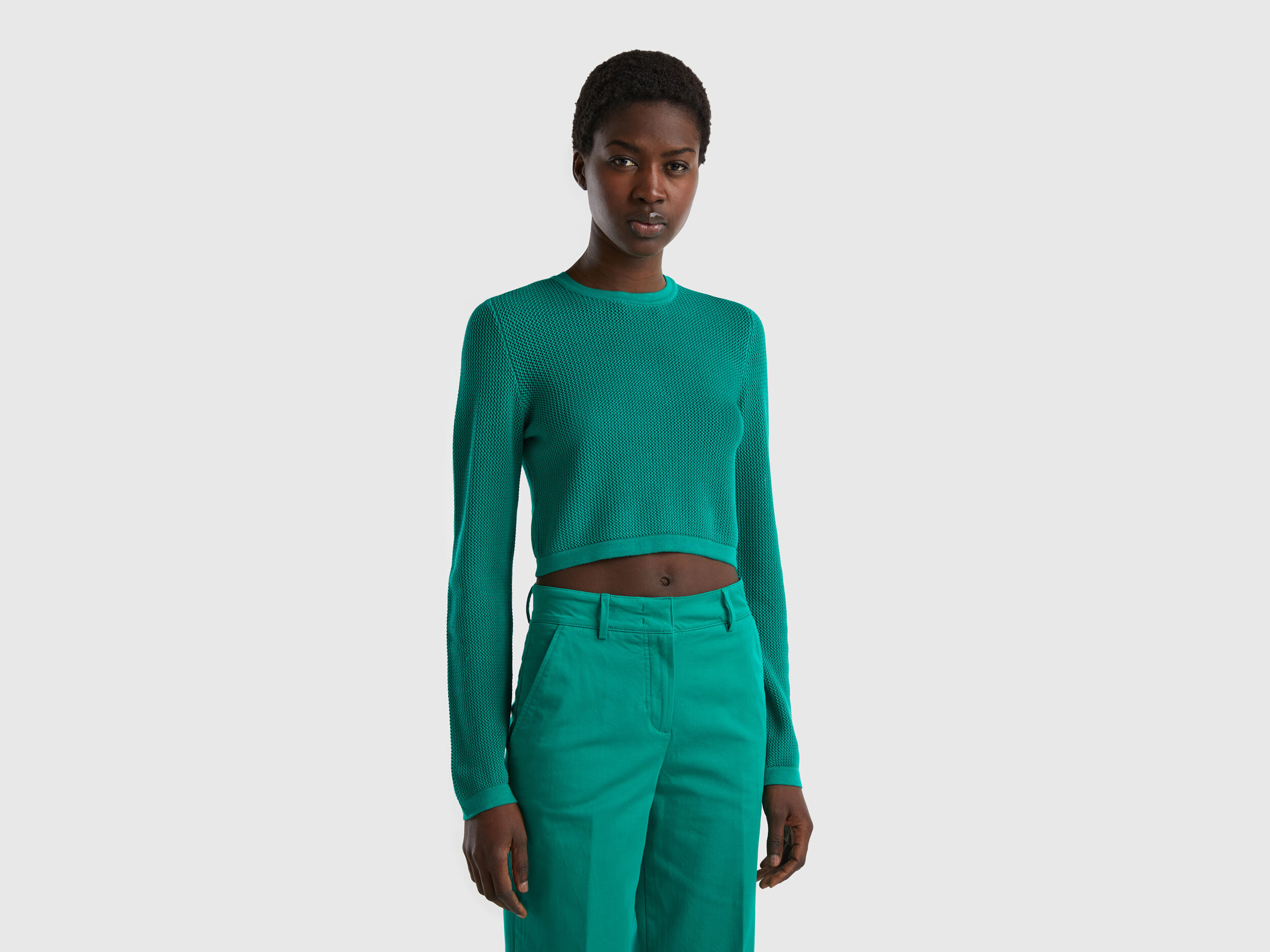 Green crop clearance top sweater